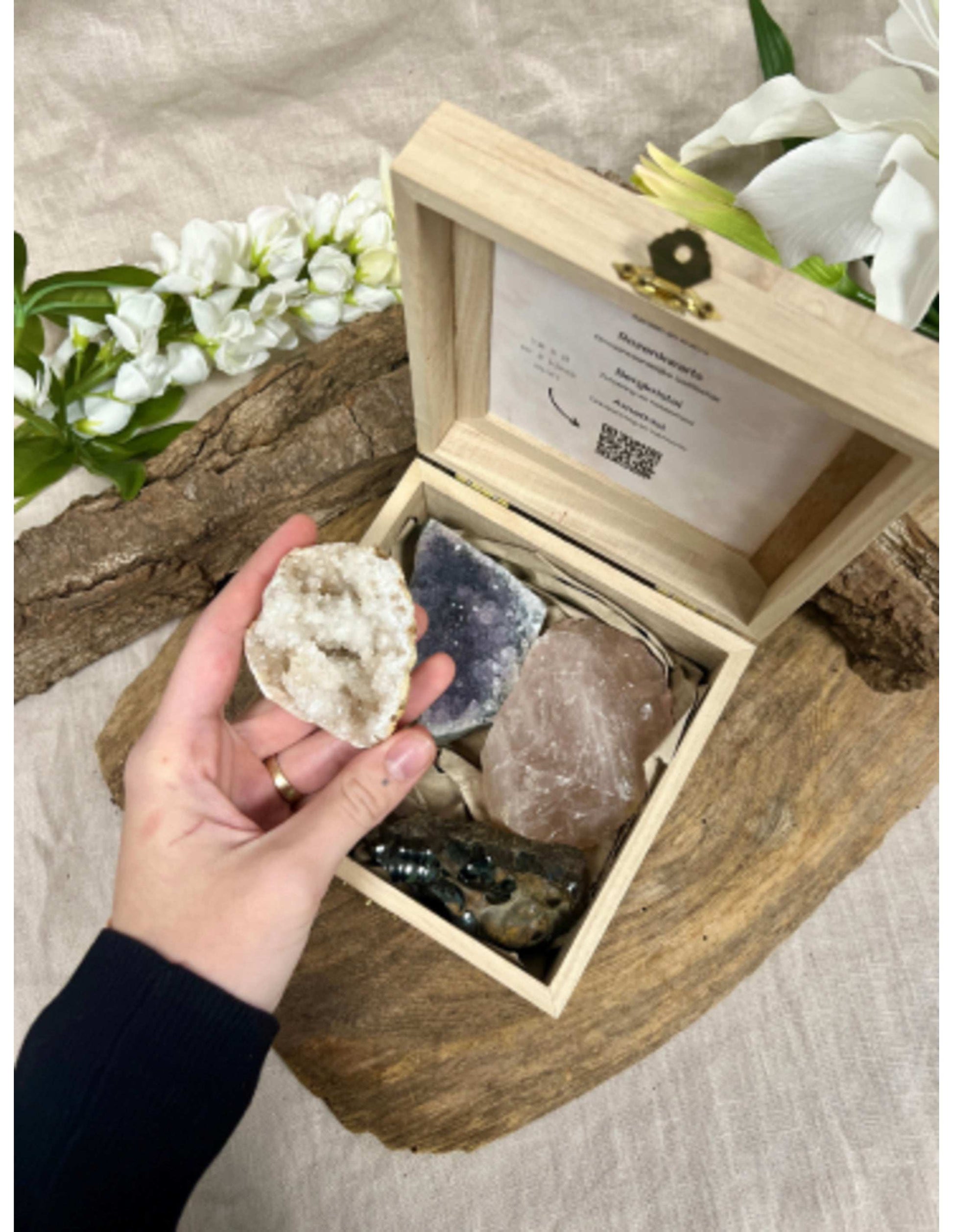 Image for doosje-lief-leven-met-kristalmeditatie_1.jpg